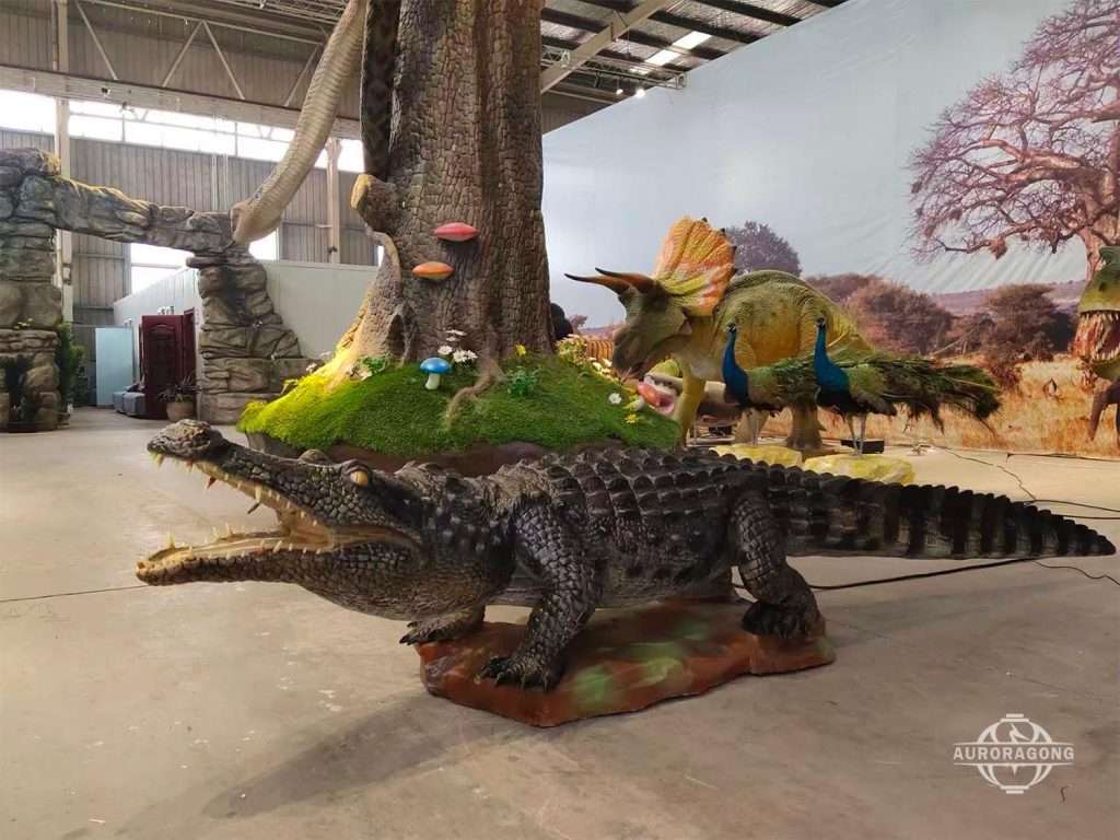 Realistic animatronic animal crocodile manufactured by AuroraGong