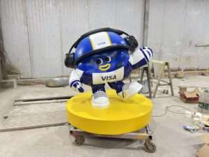 Customized IP Cartoon Mascot Fiberglass Sculpture