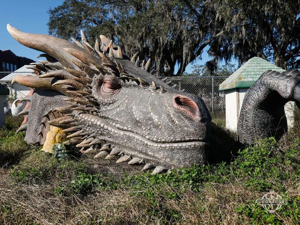 Giant Animatronic Dragon Showcase