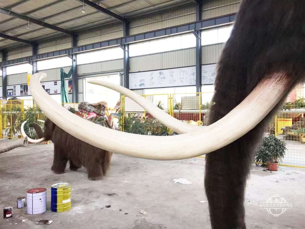 AuroraGong animatronic prehistoric mammoth