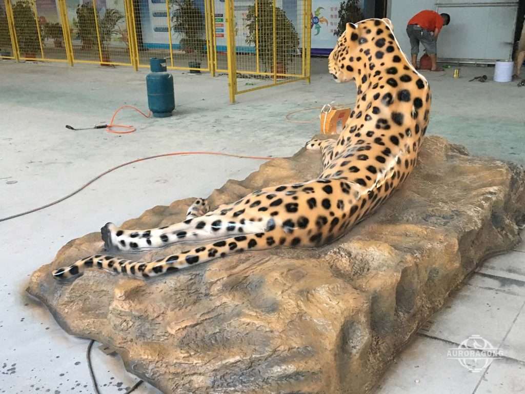 leopard animal fiberglass sculpture theme park display