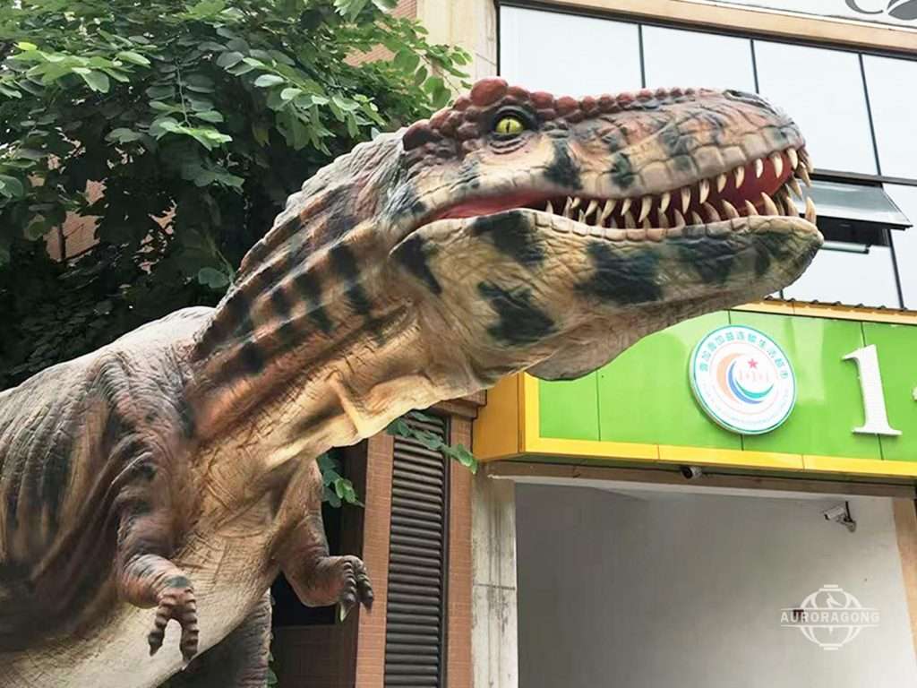 Lifelike Animatronic T-rex Model