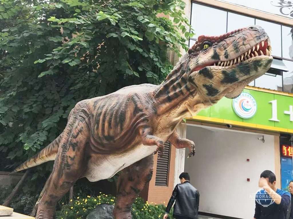 Lifelike Animatronic T-rex Model