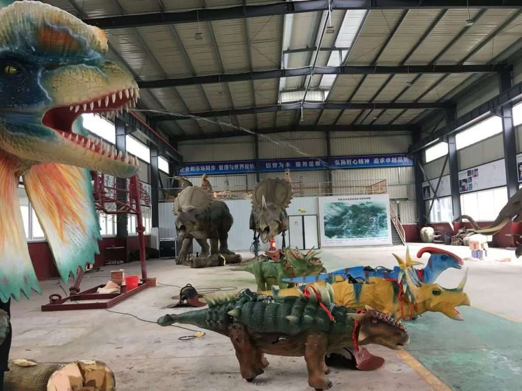 Dinosaur mold trousers