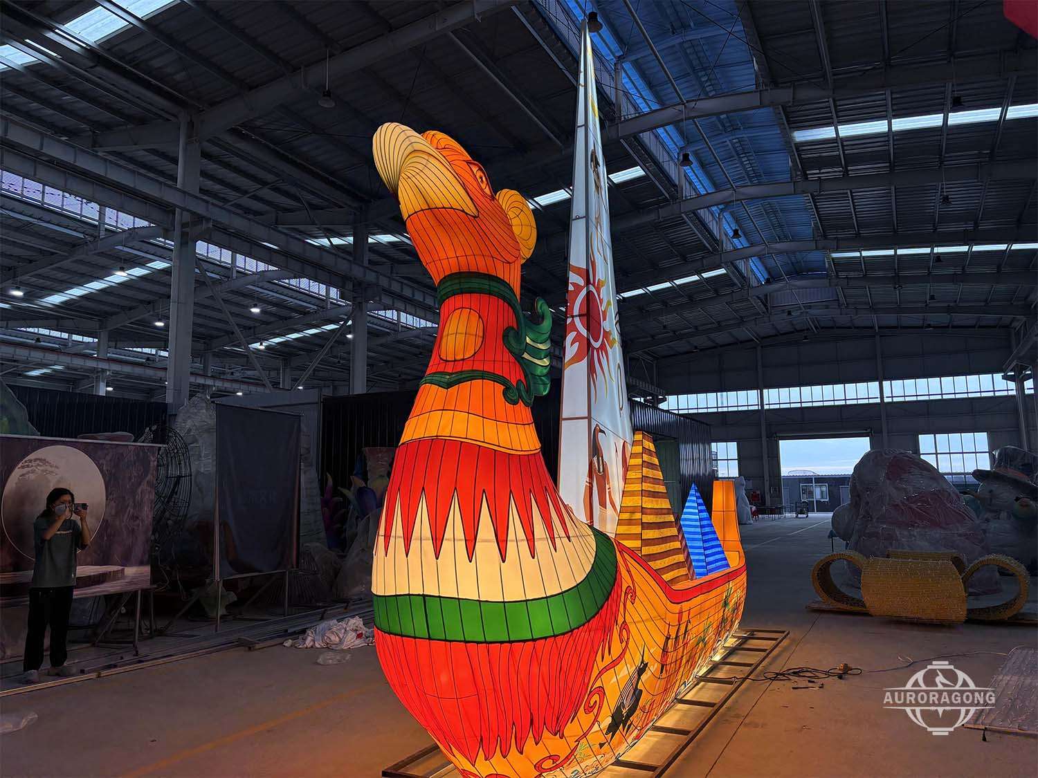 Traditional Chinese lantern - Phoenix boat design