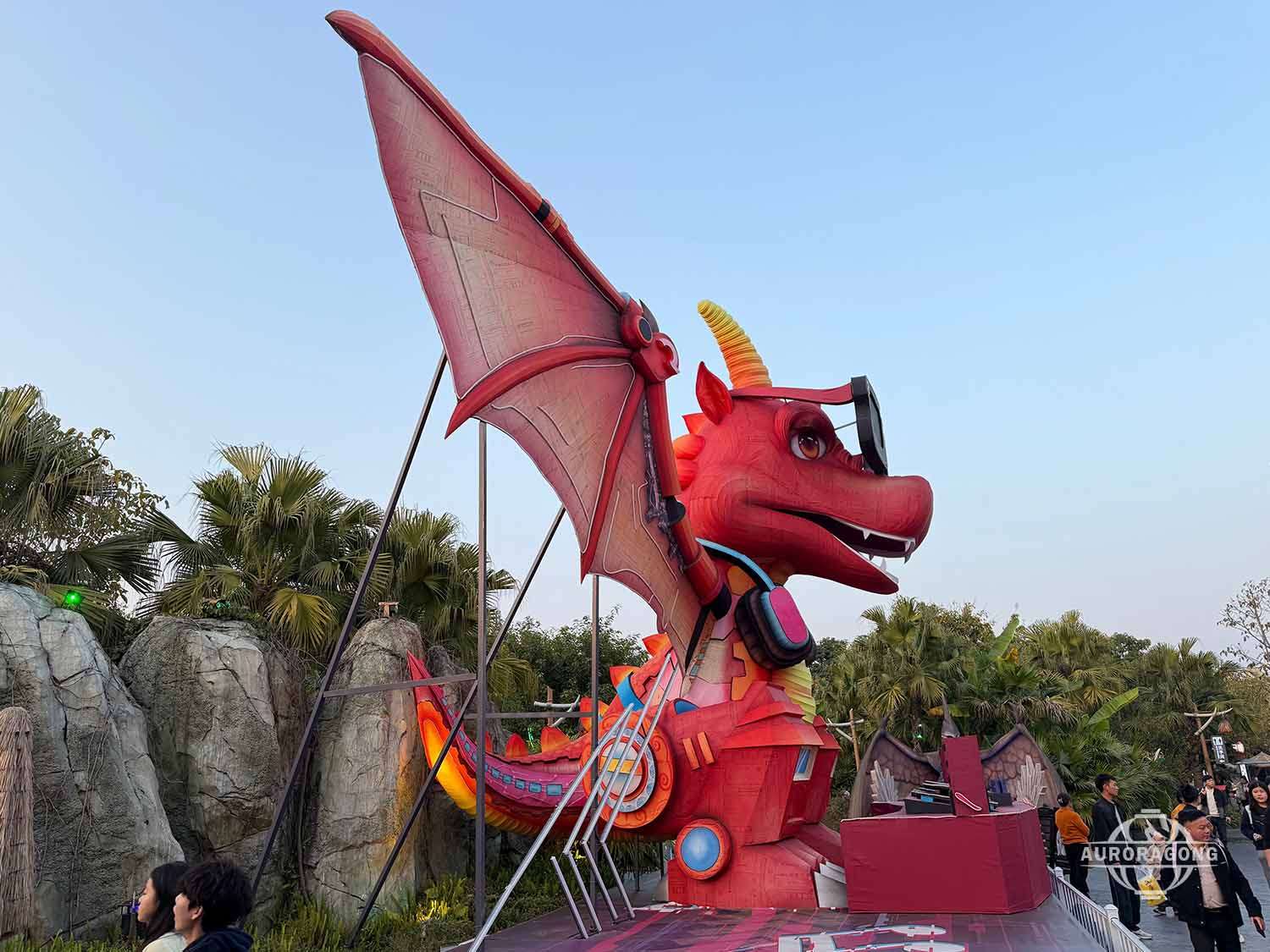 Flying Dragon Lantern – Dynamic Dragon & Dinosaur Festival Installation