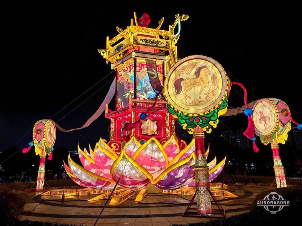Lotus-based palace lantern
