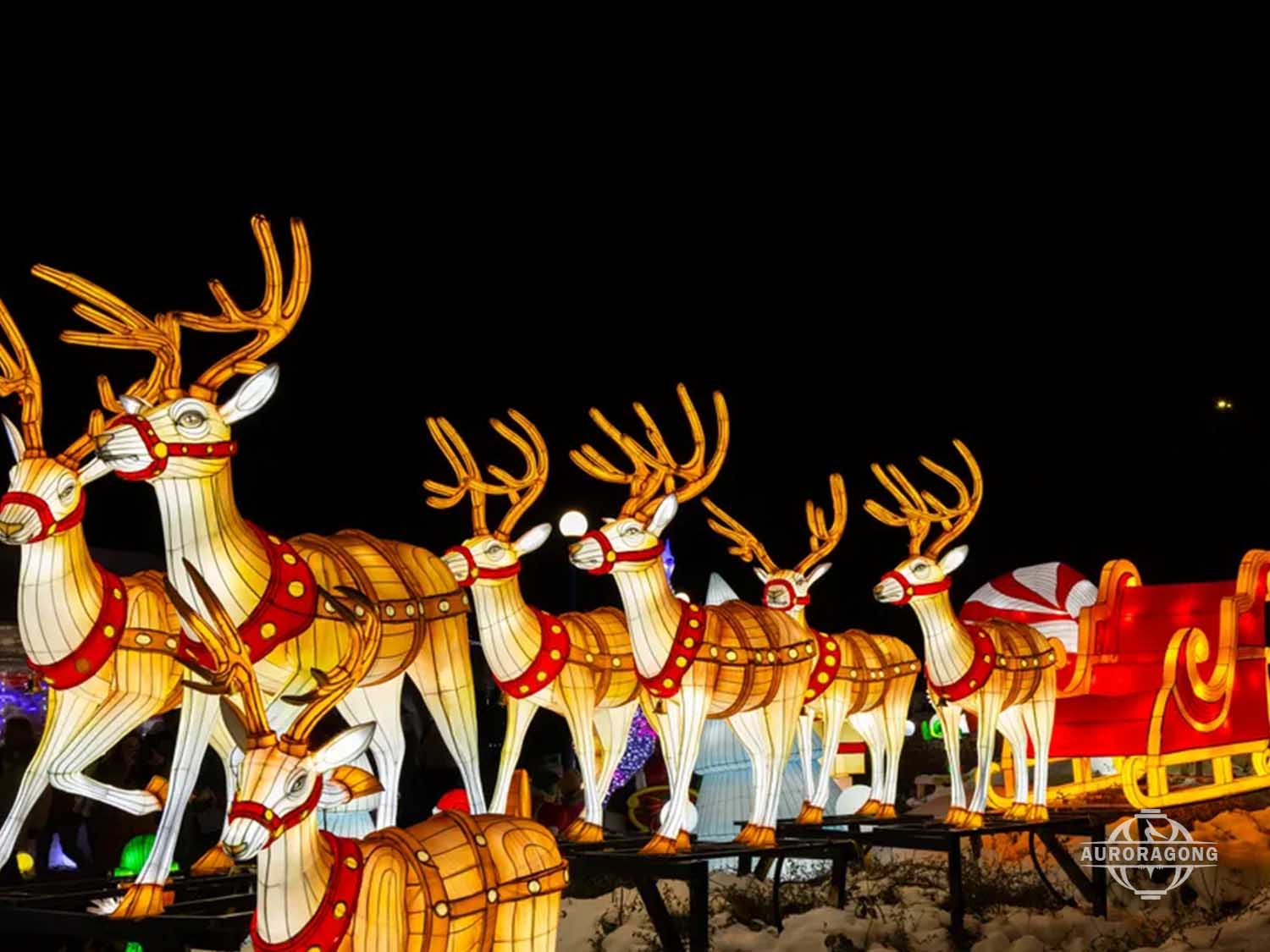 Christmas reindeer sleigh lanterns