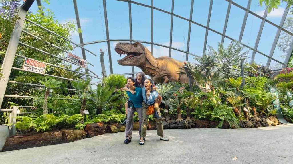 Indoor dinosaur park design and installation examples