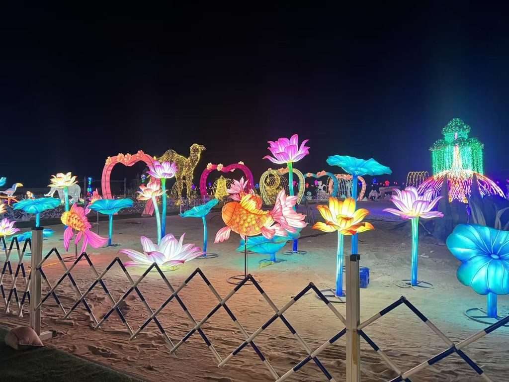 Lotus Pond Moonlight Combination Lanterns