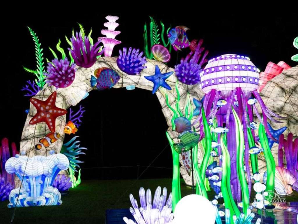 Custom tourism lantern display with underwater theme arch