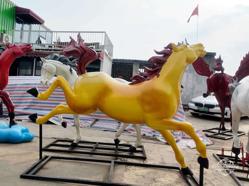 Custom fiberglass running horse statue for outdoor decoration