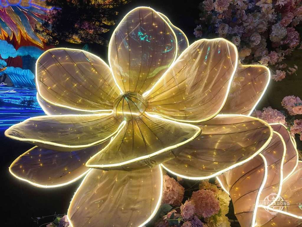 Immersive Floral Lantern