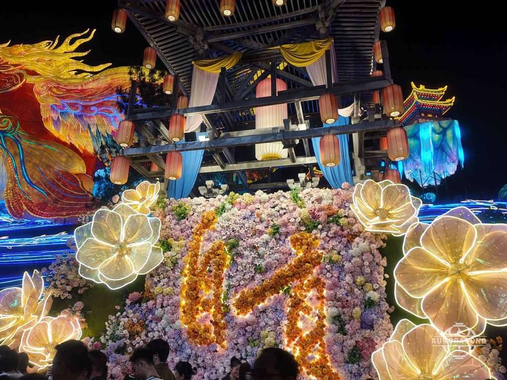 Create Immersive Floral Lantern with Traditional Zigong Lantern Art