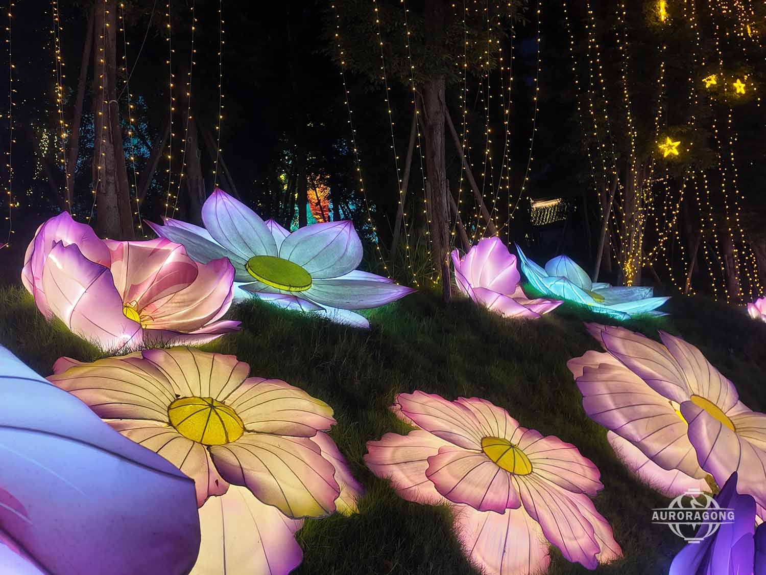 Flower Lawn Light3
