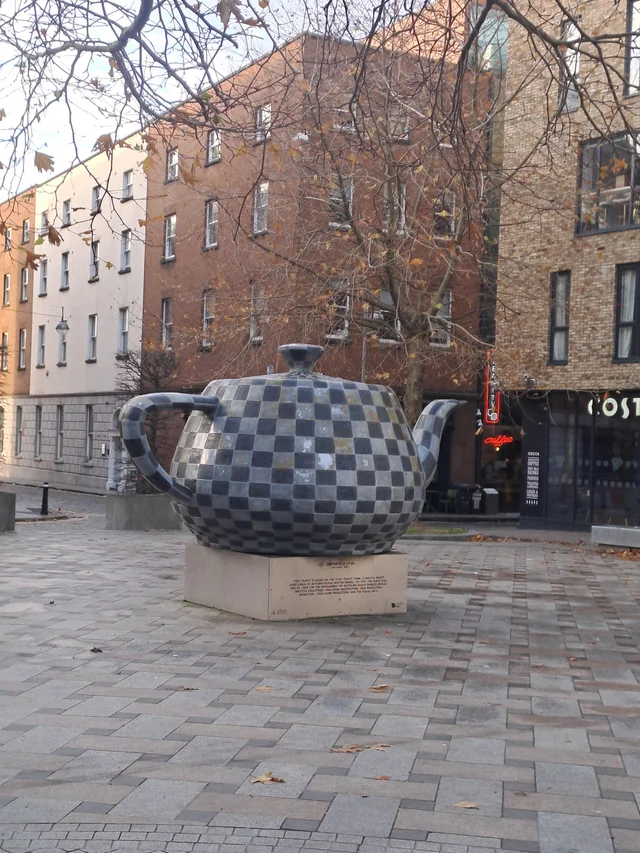 Giant teapot molds in shopping malls