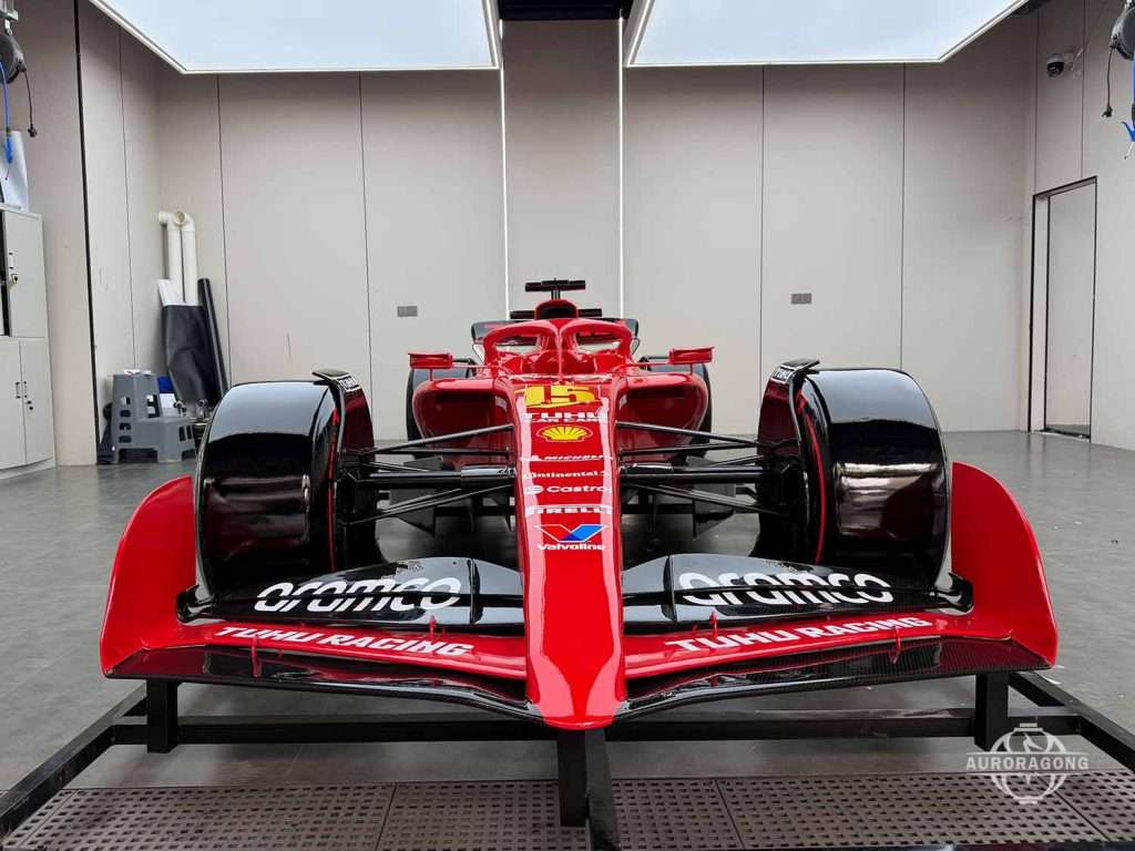 Custom Fiberglass Full-Scale Formula Racing Car