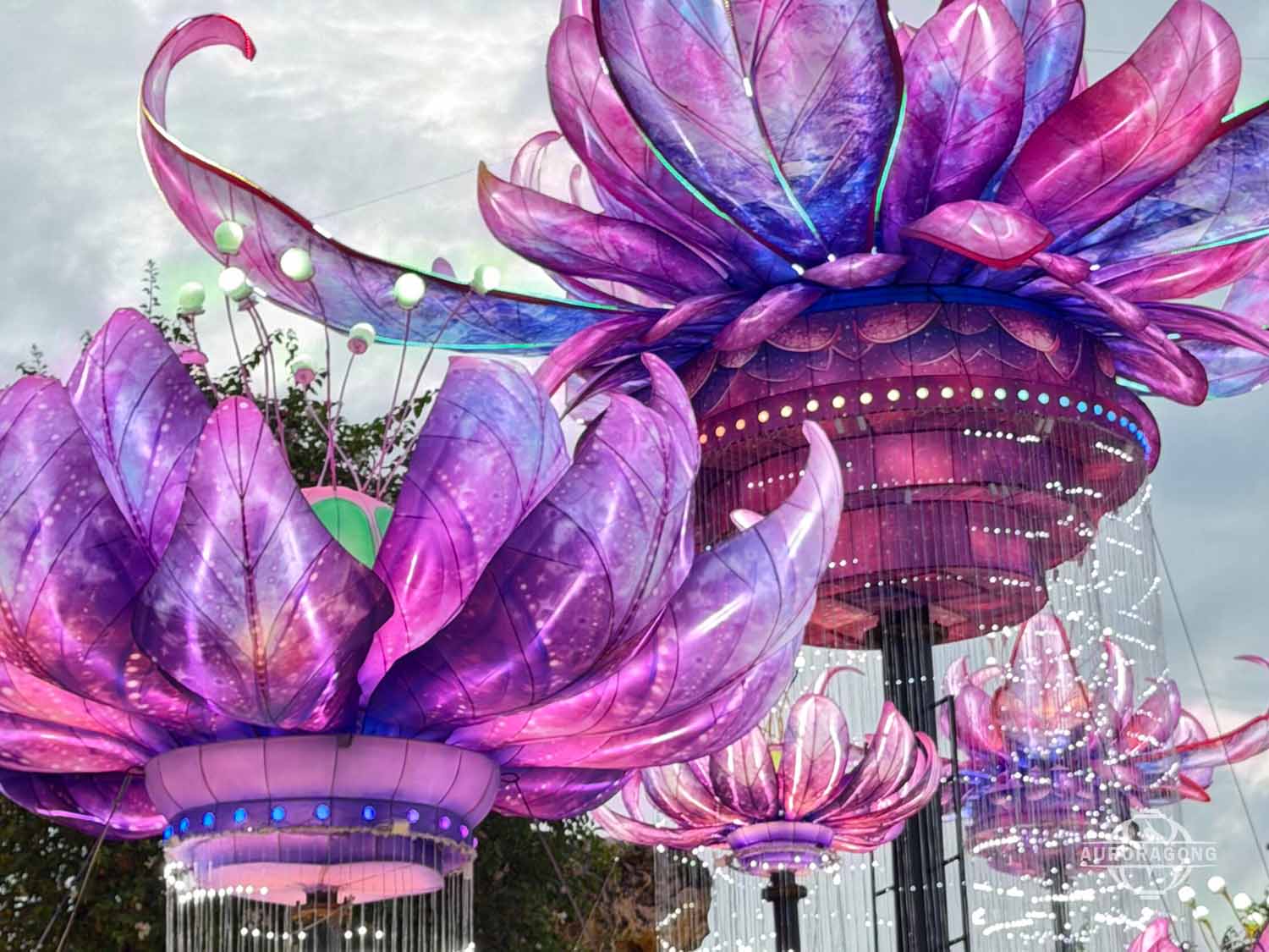Large Lotus Landscape Lantern Installation